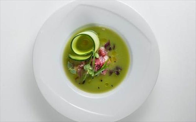 sani-gourmet-2017-ena-akomi-taksidi-stis-geuseis-kai-ta-asteria-etoimazetai-gia-ton-iounio