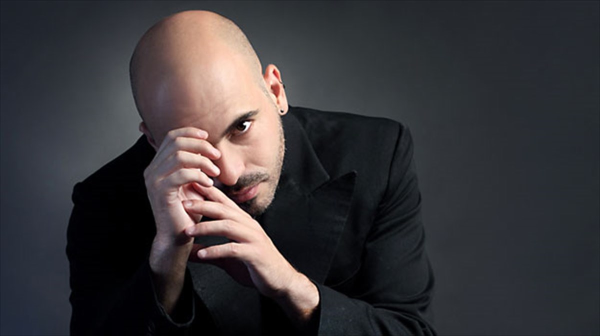 mousiki-parastasi-gemati-pathos