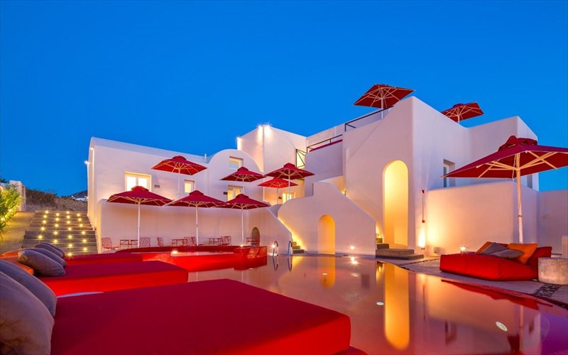 to-art-hotel-apokta-ton-diko-tou-olokliromeno-xoro-texnis