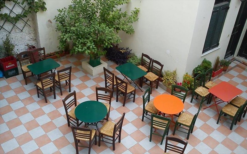 pou-na-tsimpisete-geustikous-kai-prosegmenous-mezedes-stin-athina