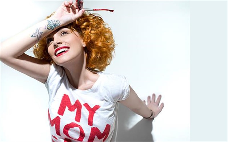 i-eleonora-zouganeli-mas-kalei-se-ena-love-tour