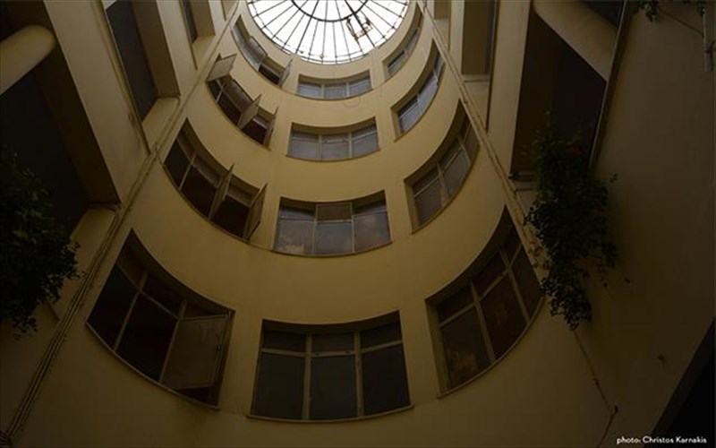 removement-athens-2017-treis-stoes-tou-kentrou-metamorfonontai-apo-kataksiomenous-kallitexnes