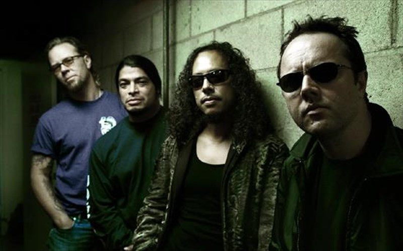 metallica-theloume-na-paiksoume-sto-diastima