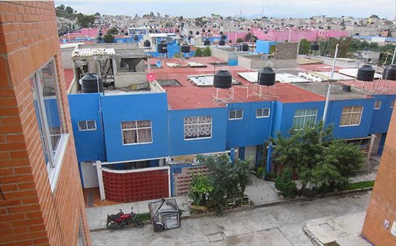 meksikoathina-i-katoikia-san-koino-kai-san-dikaioma-se-mia-suzitisi-sto-kentro-elegxou-tileoraseon