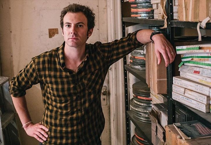 me-theio-xaouarnt-peftei-i-aulaia-sto-exile-room-gia-fetos-aulaia-sto-exile-room-gia-fetos