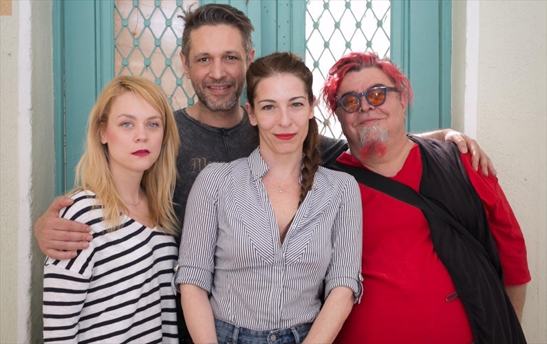 ifigeneia-en-aulidi-apo-tous-xeilaki--dounia-se-kalokairini-periodeia-dounia-se-kalokairini-periodeia