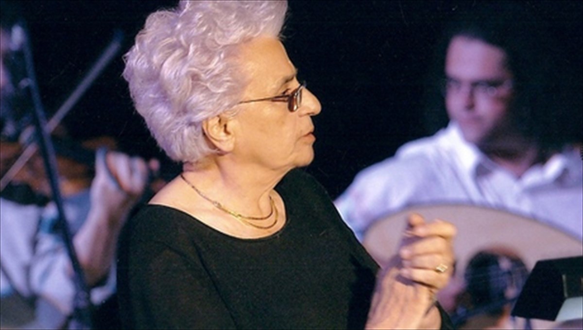 mia-bradia-afieromeni-sti-domna-samiou