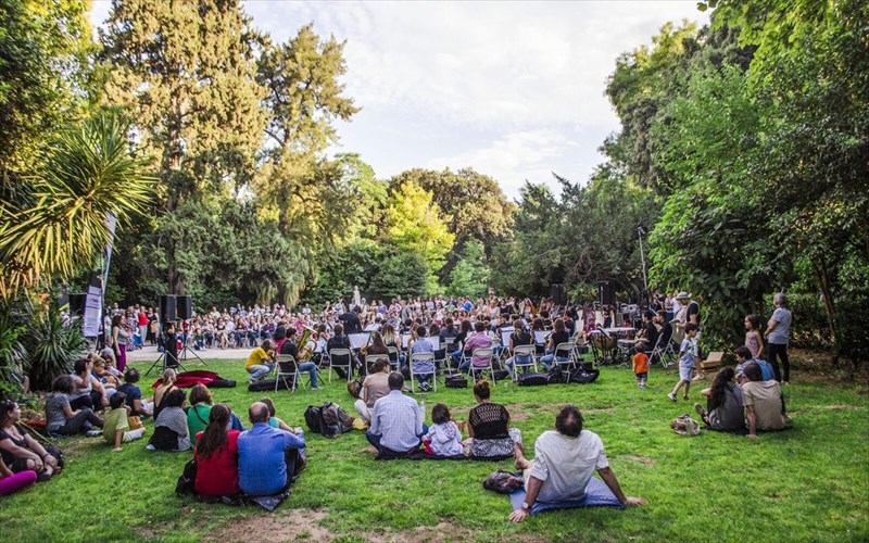 apo-simera-kai-gia-enan-mina-zoume-ton-ethniko-kipo-allios