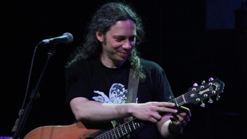 o-alkinoos-ioannidis-epistrefei-sti-mikri-epidauro