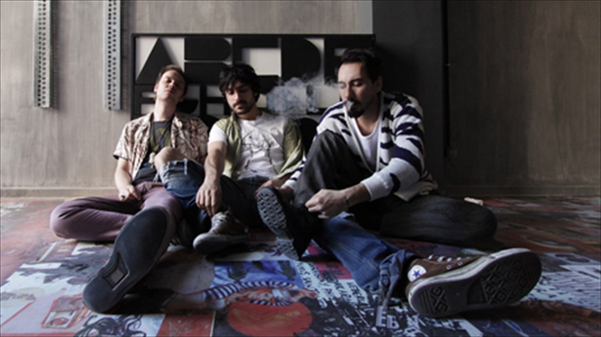 punk-kai-dirty-pop-apo-tous-monovine