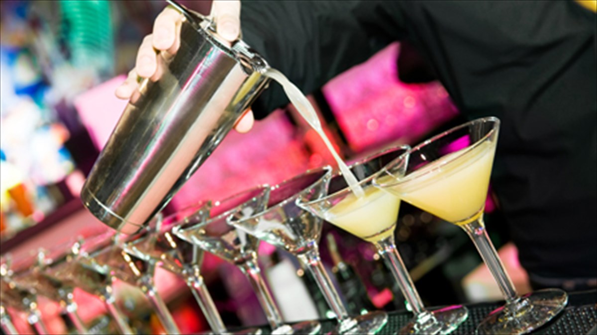 apo-tin-australia-o-kaluteros-bartender-gia-to-2012-kaluteros-bartender-gia-to-2012