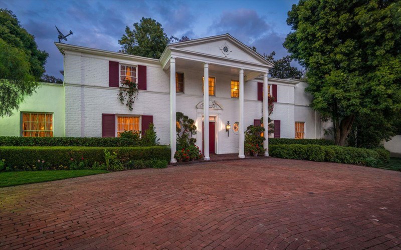 poleitai-to-spiti-tis-audrey-hepburn