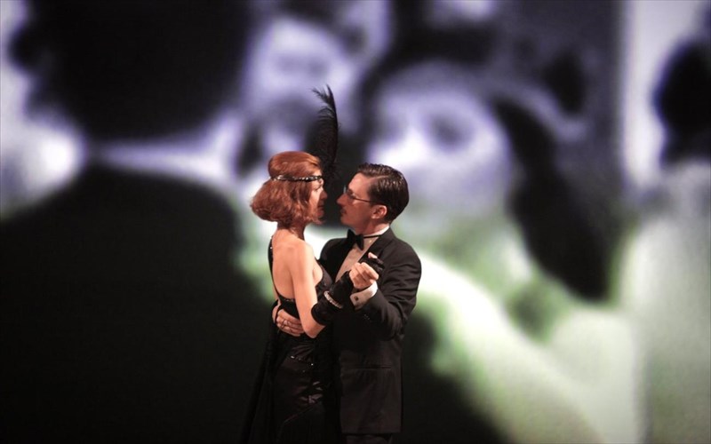 i-megali-ximaira-ksana-sti-skini