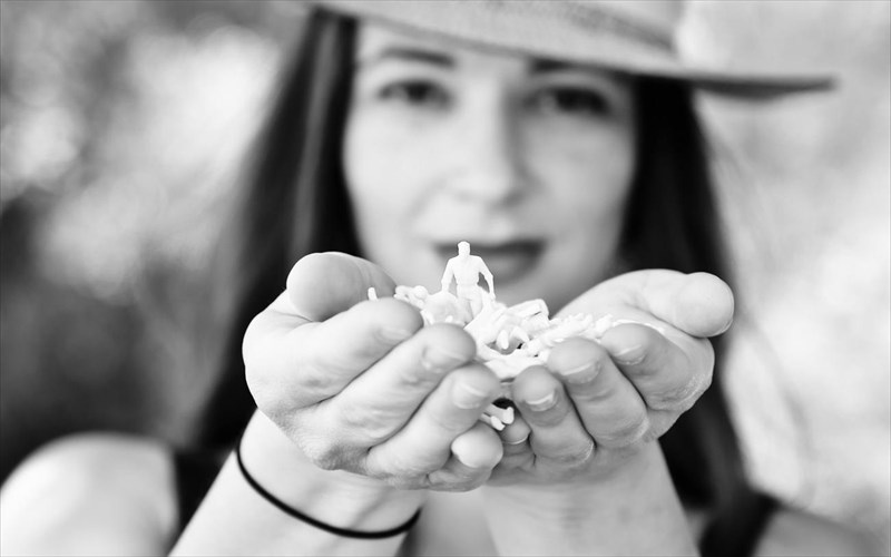 perpatontas-ton-ouiliam-saikspir-me-tin-margarita-amarantidi-kai-to-homo-ludens-theatre