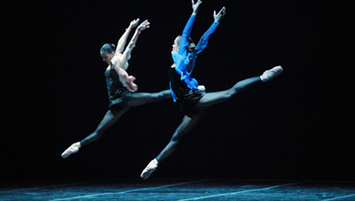 oloi-xoreuoun-bals-sti-suro