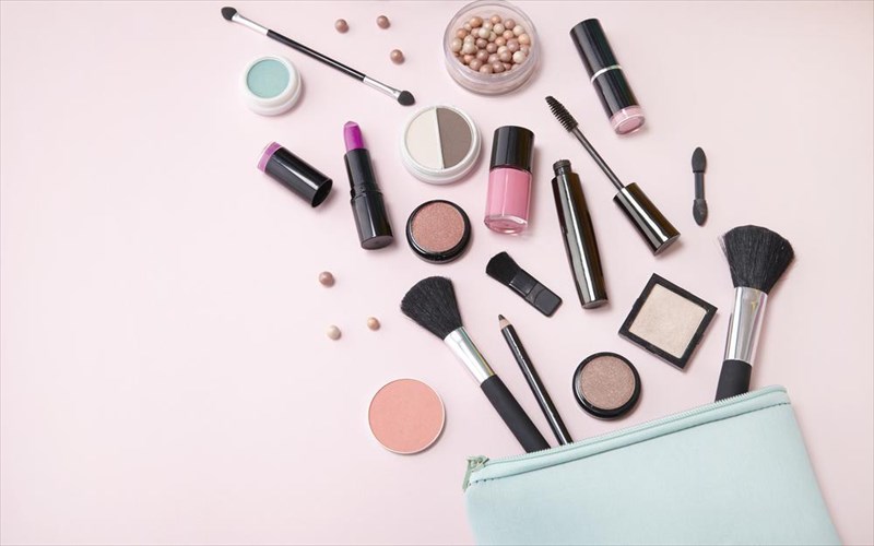 yparxei-tropos-na-kanoume-oikonomia-stin-omorfia