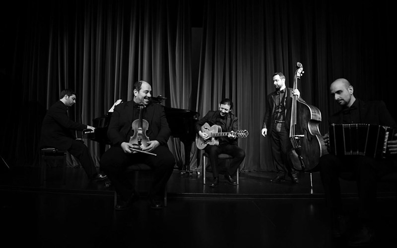 kerdiste-proskliseis-kai-afetheite-sti-mageia-tou-tangko-ston-kipo-tou-megarou