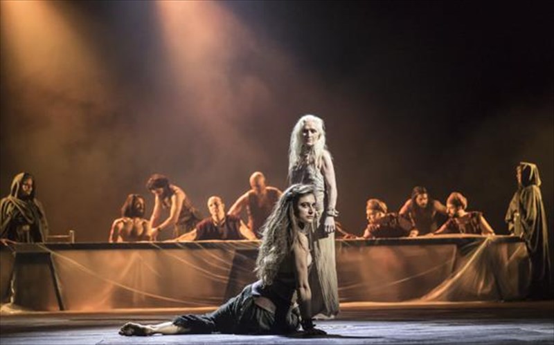 i-kata-yaël-farber-salomi-xoreuei-sto-megaro-mousikis-athinon