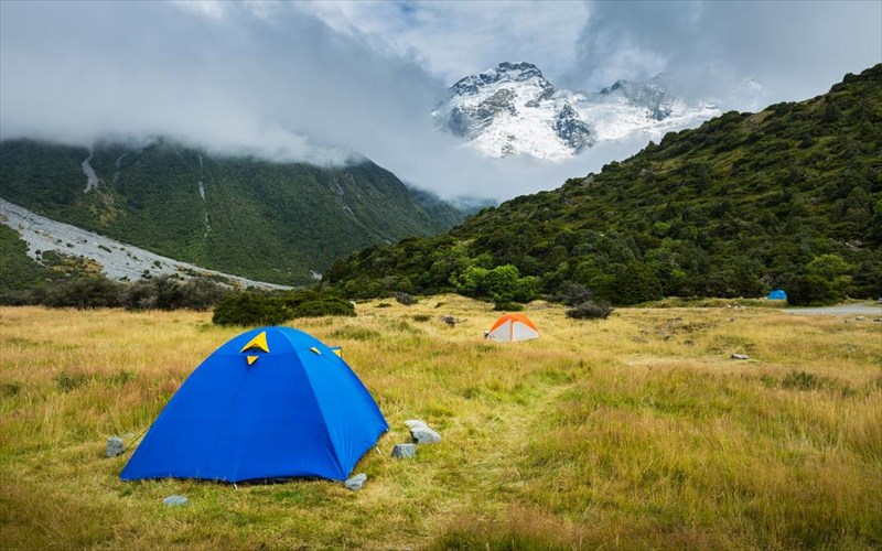 ta-kalutera-meri-gia-kampingk-ston-kosmo