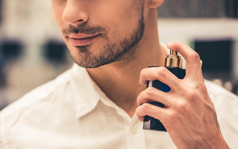 mipos-anikeis-ki-esu-stin-omada-ton-goodsmellas