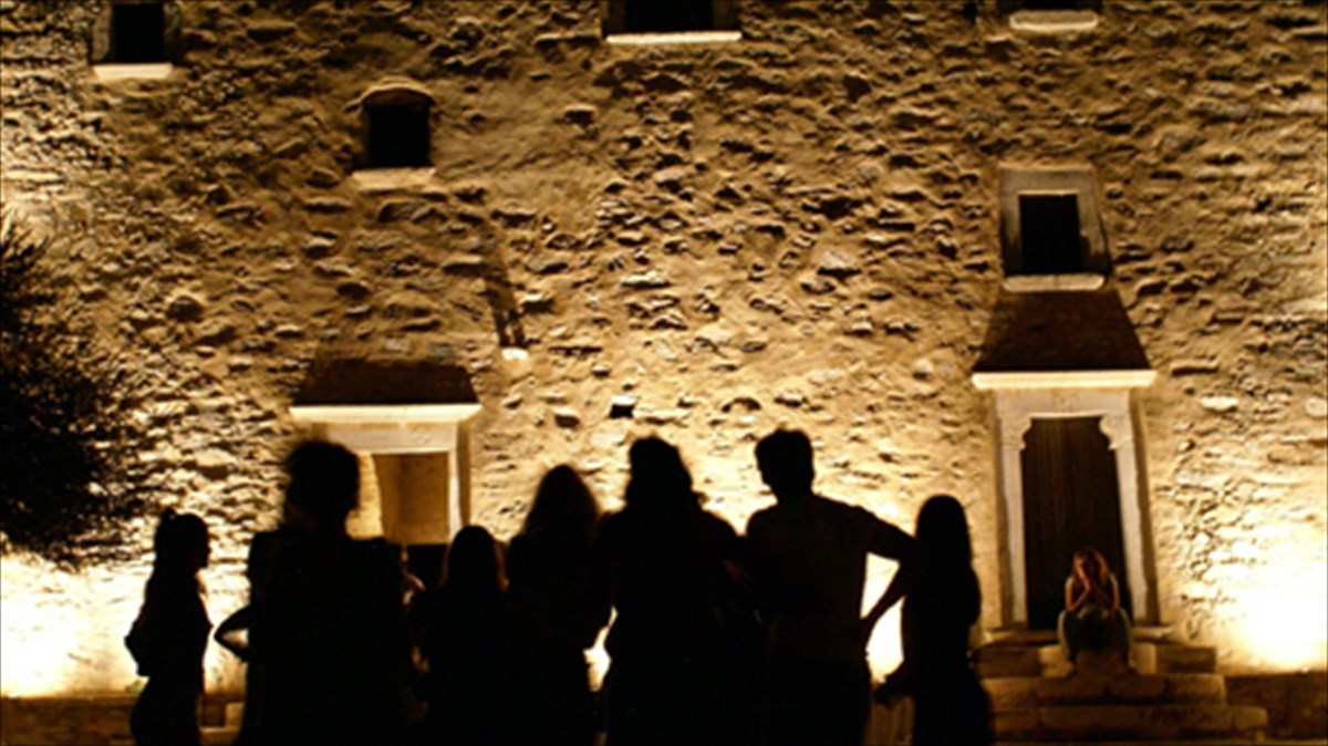 en-texni-di-eksodos-sto-festibal-naksou