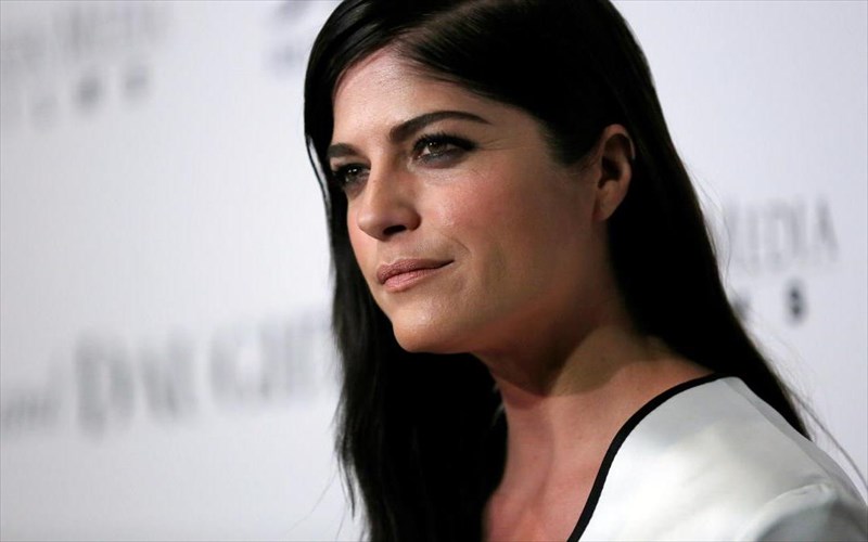 i-selma-blair-exei-ena-foniko-pathos