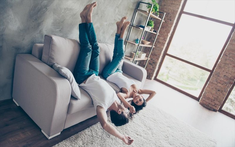 otan-ena-spiti-den-exei-tileorasi