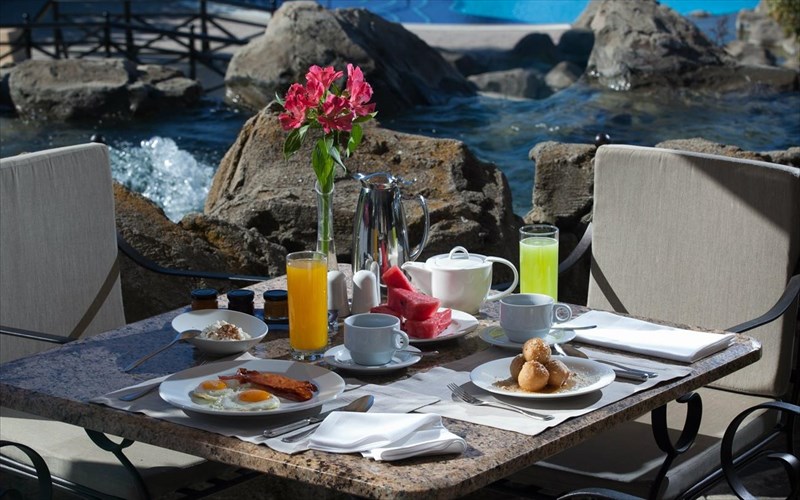 elliniko-proino-kai-me-ti-boula-sto-iyatt-regency-thessaloniki