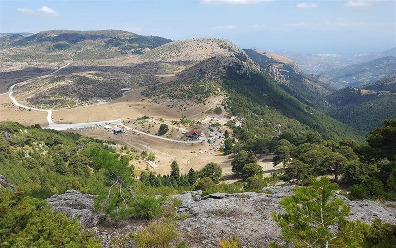 mousiko-taksidi-sti-zireia-gia-to-telos-tou-kalokairiou