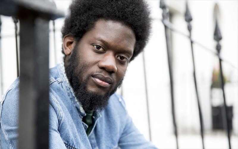 o-michael-kiwanuka-aurio-stin-athina-kai-to-gazi-music-hall