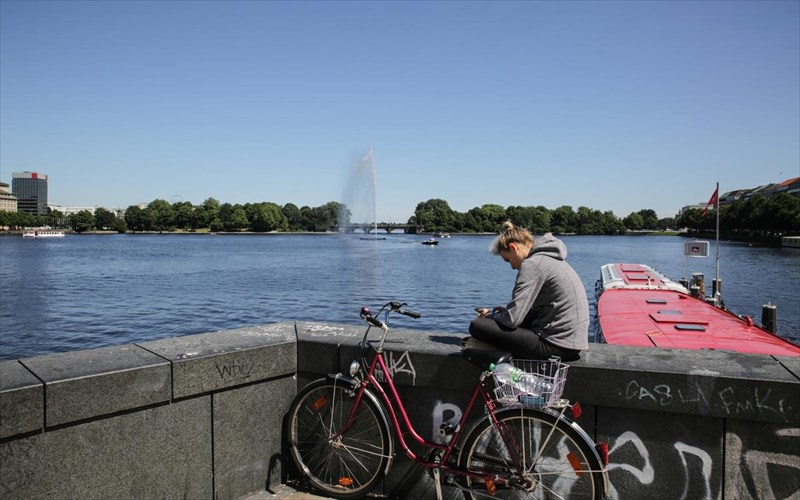 20-stigmiotupa-apo-to-kalokairino-ambourgo