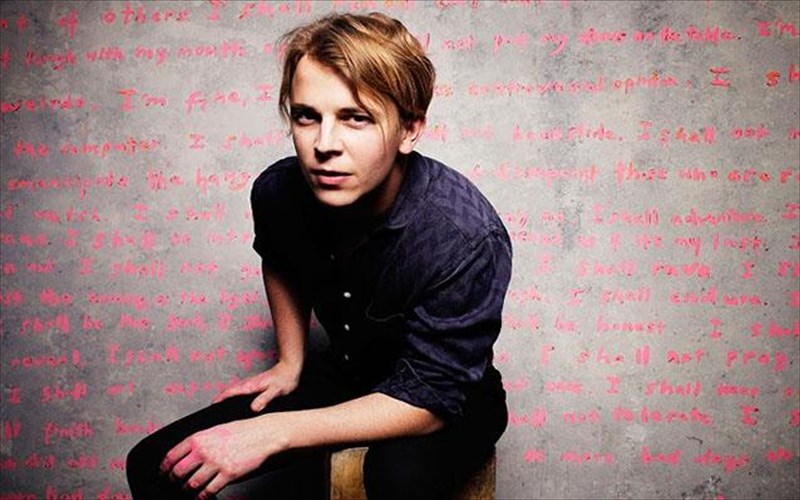 o-tom-odell-gia-proti-fora-stin-athina-stis-20-septembriou