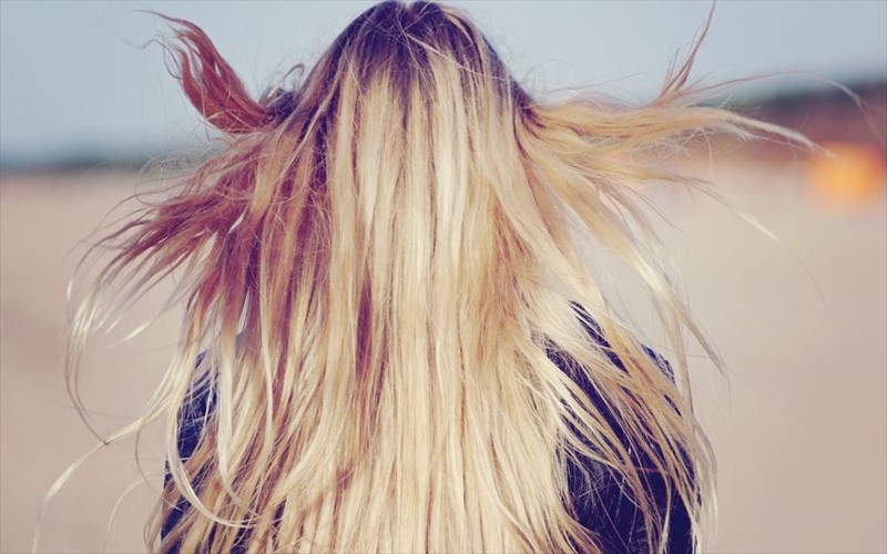 anarotieste-posi-diarkeia-mporei-na-exei-to-ksantho-malli-to-kalokairi