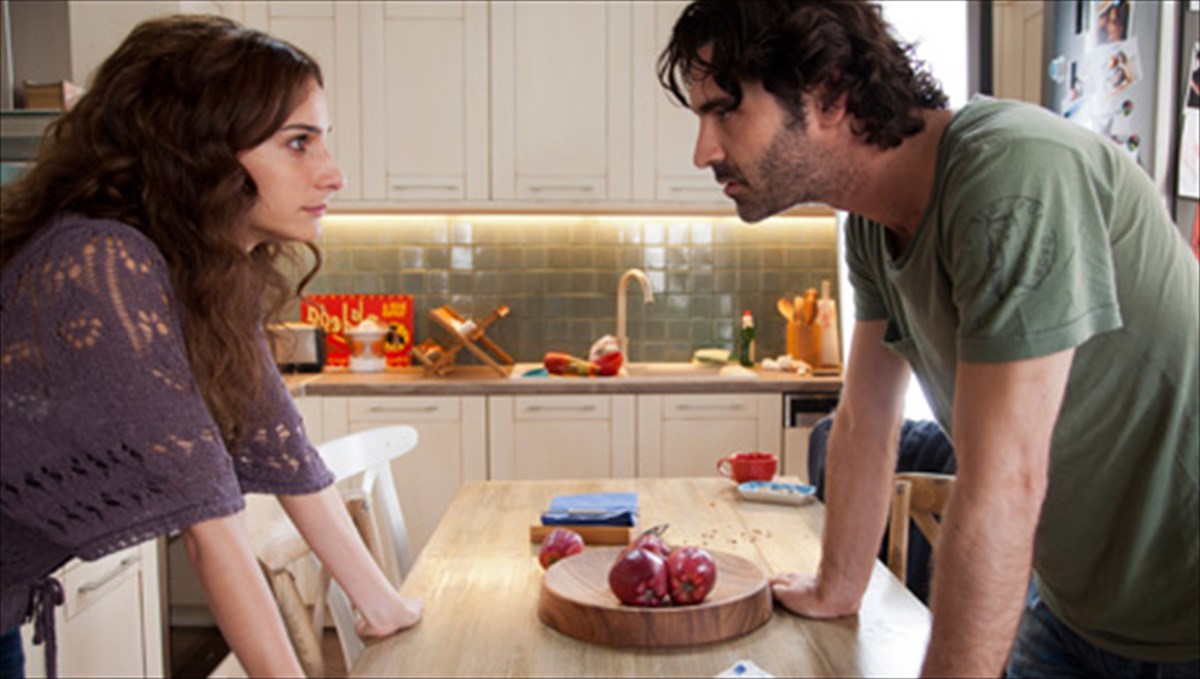 kukloforise-to-trailer-tis-tainias-tou-x-papakaliati