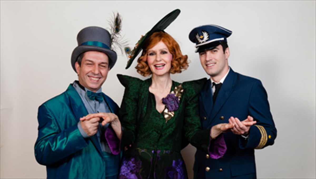 na-zei-kaneis-i-na-mi-zei-sto-theatro-dasous-na-mi-zei-sto-theatro-dasous