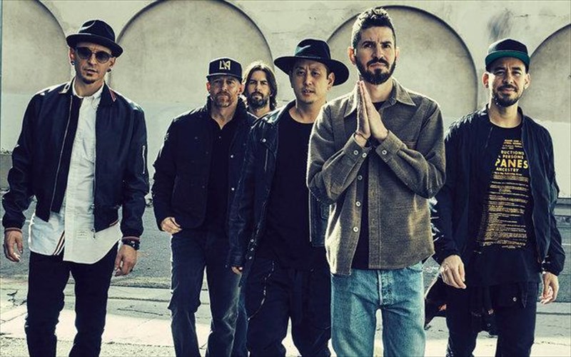 stin-korufi-ton-rock-charts-oi-linkin-park