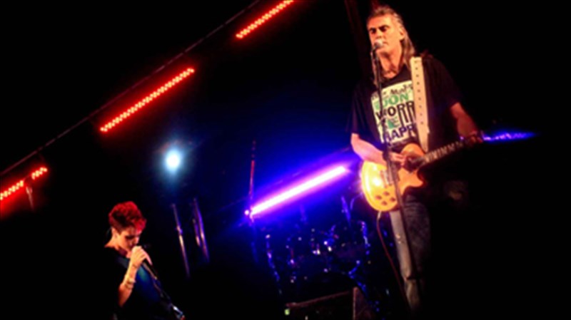 zouganeli-pliatsikas-i-periodeia-sunexizetai-periodeia-sunexizetai