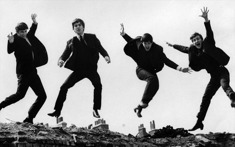 pros-polisi-oi-suede-mpotes-tou-ringo-starr