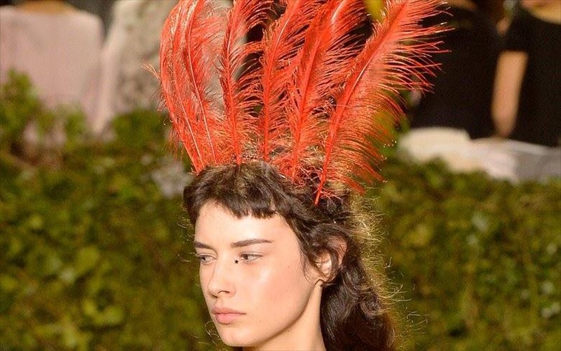 tha-forousate-pote-paramanes-sta-mallia-sas