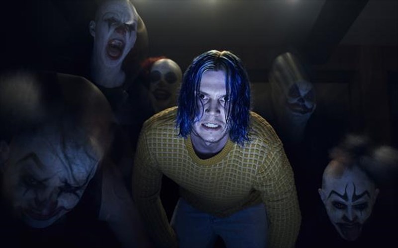 to-american-horror-story-cult-metaferei-ti-bia-tis-kathimerinotitas-tis-amerikis-tou-trump