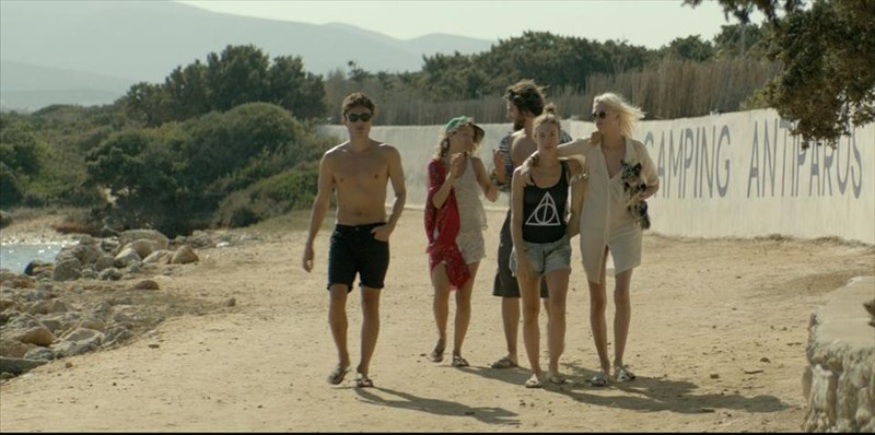 h-antiparos-me-to-suntan-stous-finalist-gia-to-european-film-location-award