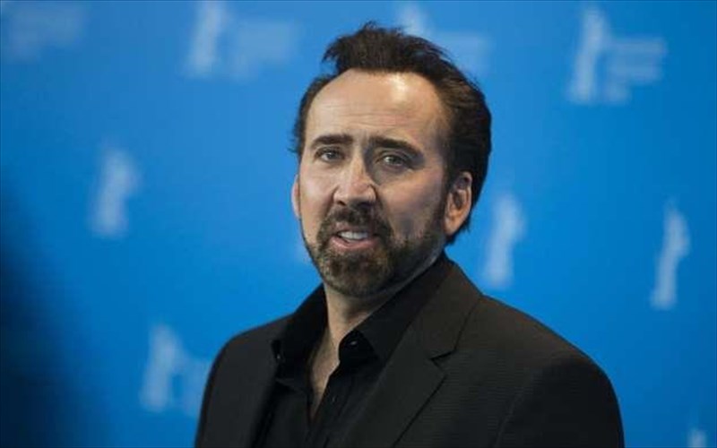 o-nicolas-cage-tha-palepsei-me-enan-leuko-iagouaro-stin-epomeni-tainia-tou