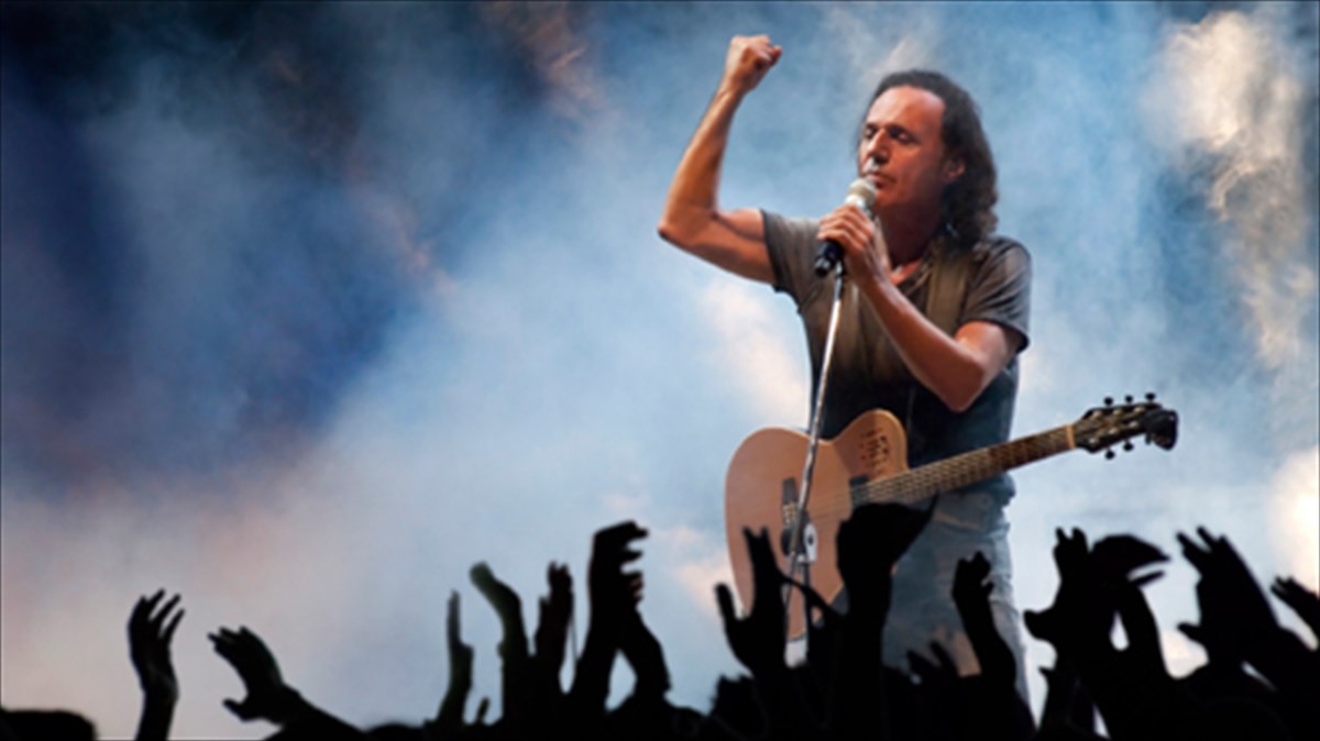 o-basilis-papakonstantinou-stin-ilektrismeni-texnopoli