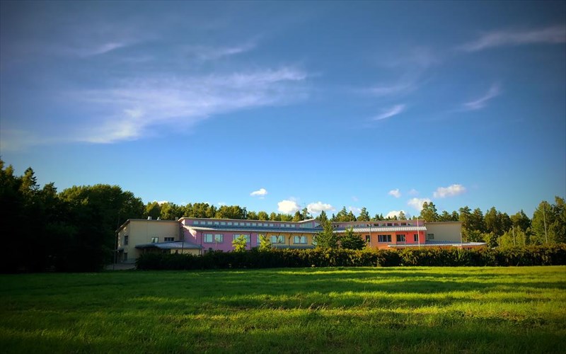 poies-xores-exoun-ta-kalutera-ekpaideutika-sustimata-tou-kosmou