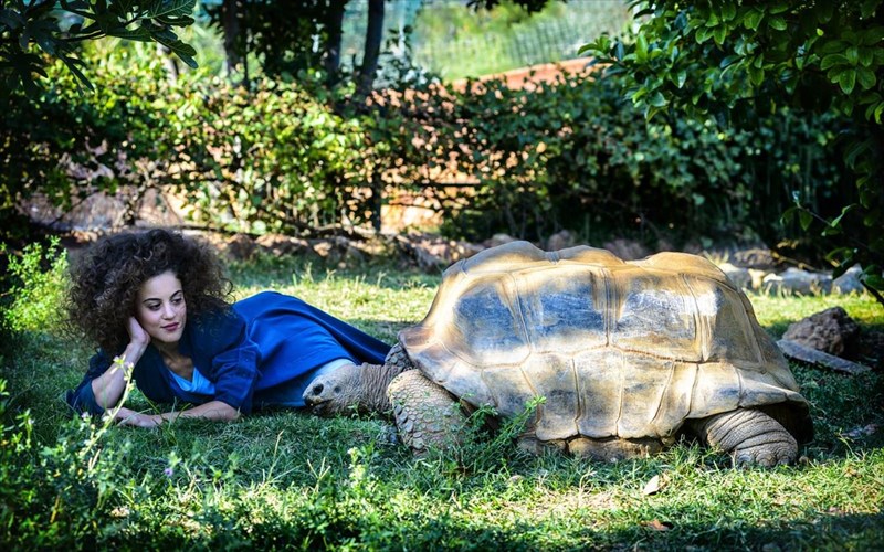 momo-gia-proti-fora-stin-paidiki-skini-tou-ethnikou-theatrou