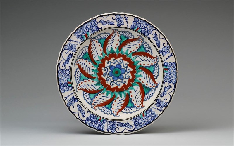 mia-spania-sullogi-apo-roditika-keramika-sto-mouseio-mpenaki