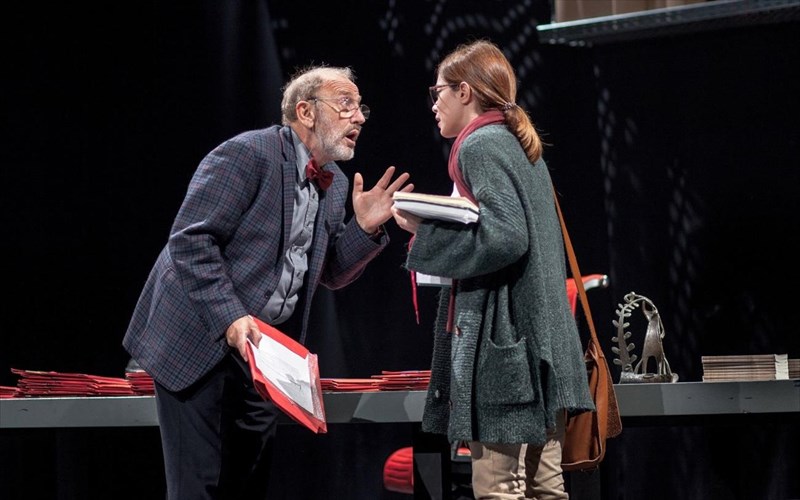 kerdiste-proskliseis-gia-tin-parastasi-oleanna