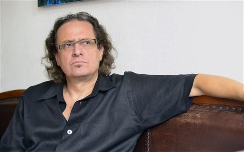 kostas-papakostopoulos-oi-endeikseis-gia-tin-uparksi-mias-biaiis-akrodeksias-sti-germania-uparxoun-edo-kai-polla-xronia