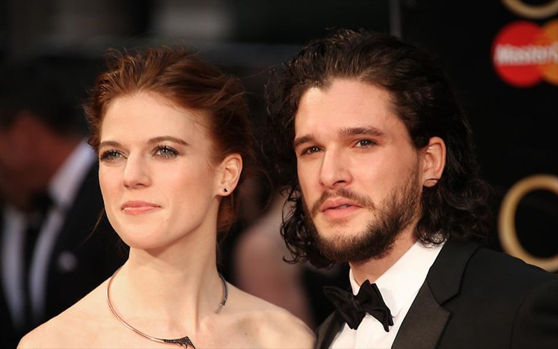 kathusteroun-ta-gurismata-tou-game-of-thrones-logo-gamou