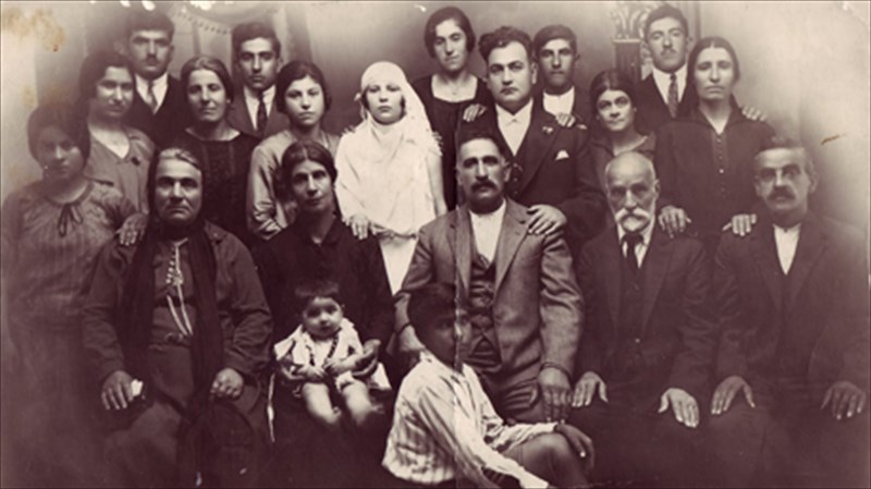 ektopismoi-kai-antallages-plithusmon-ton-20o-aiona-sto-mouseio-mpenaki